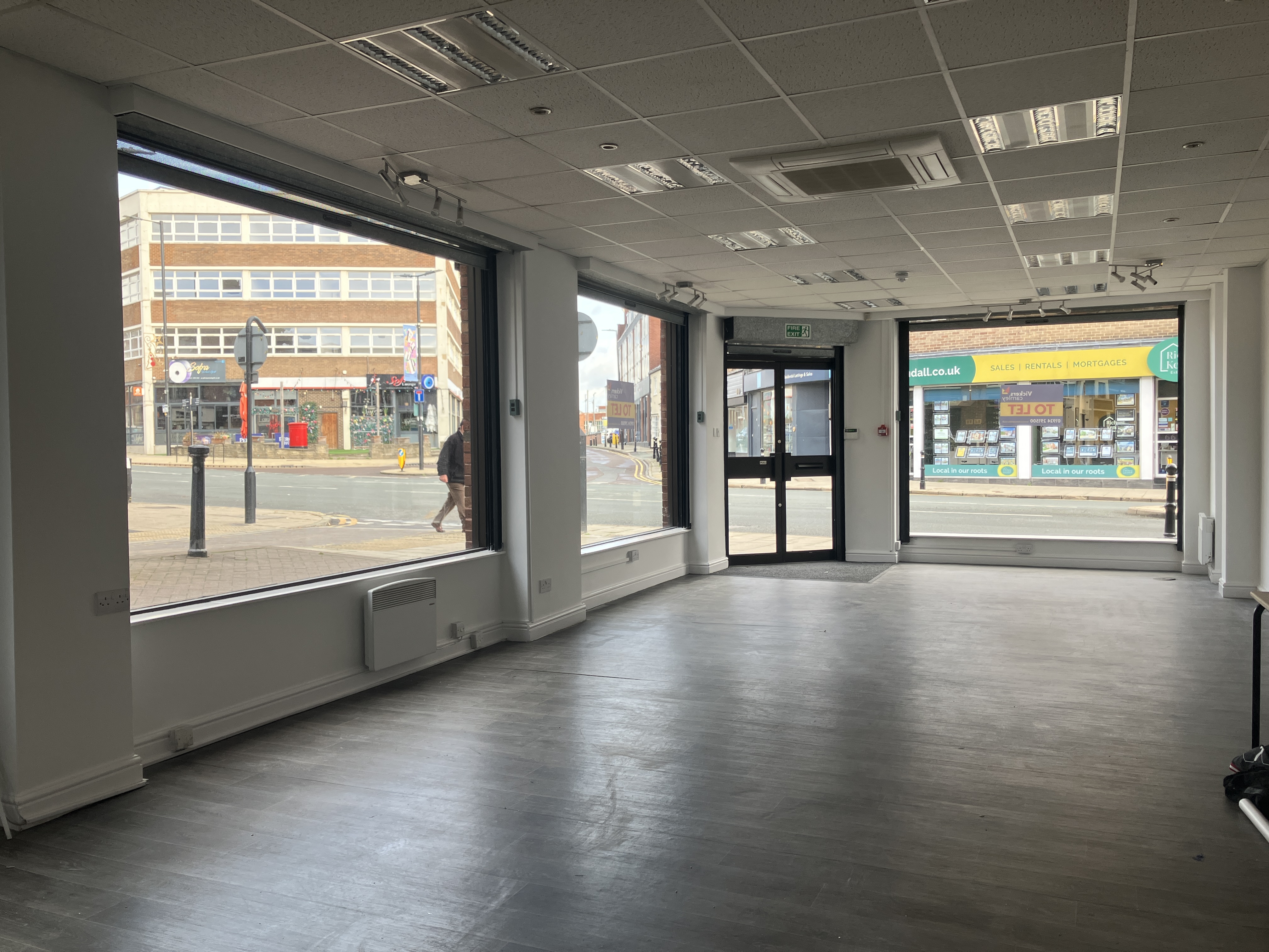 Ground Floor 41 Northgate Wakefield WF1 3BJ - Woodhead Investments